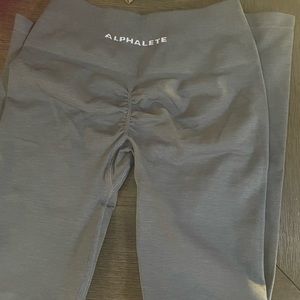 Alphalete Amplify leggings in Titanium Color